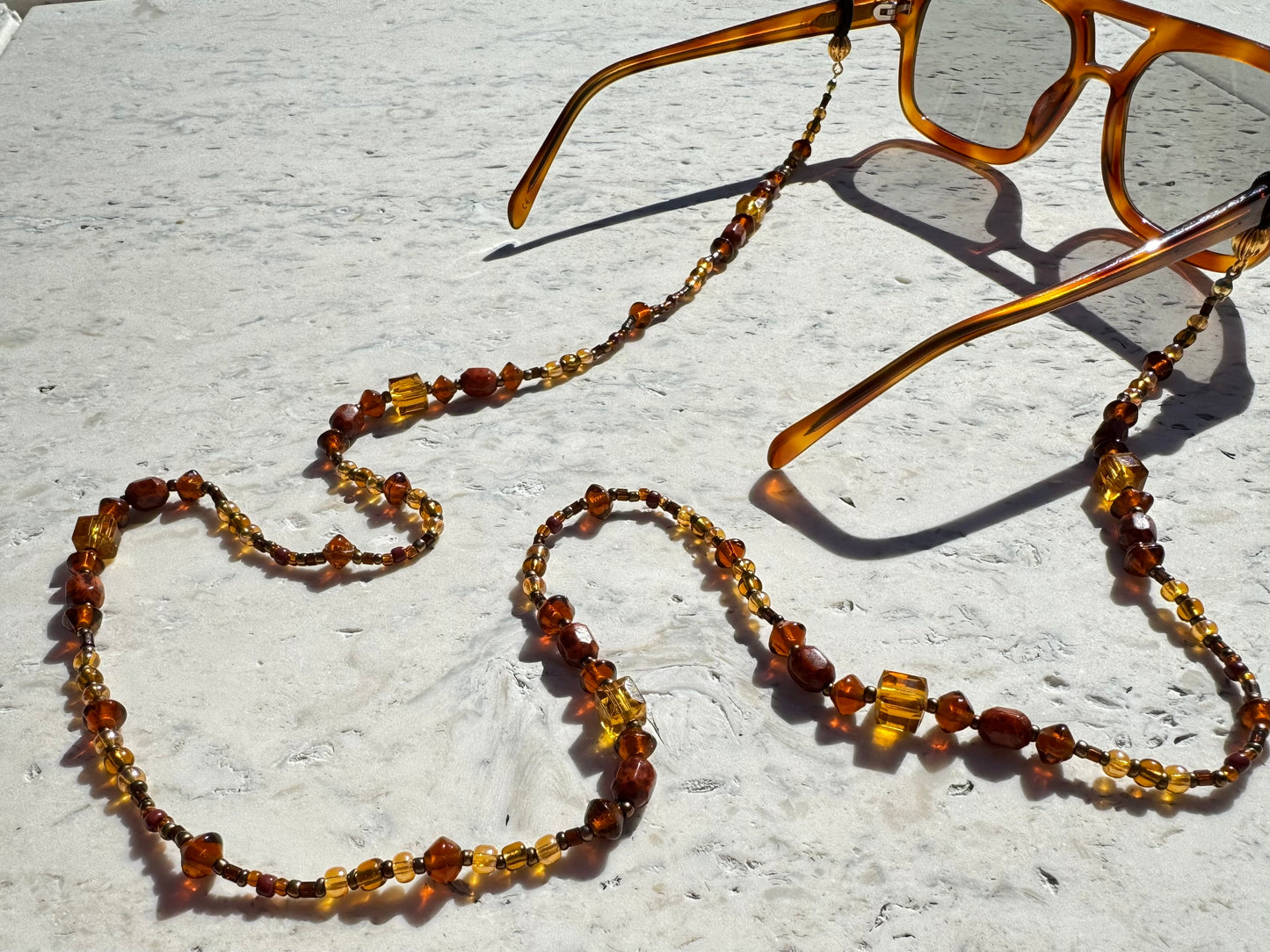 "Everybody Loves The Sunshine" Sunglasses Chain