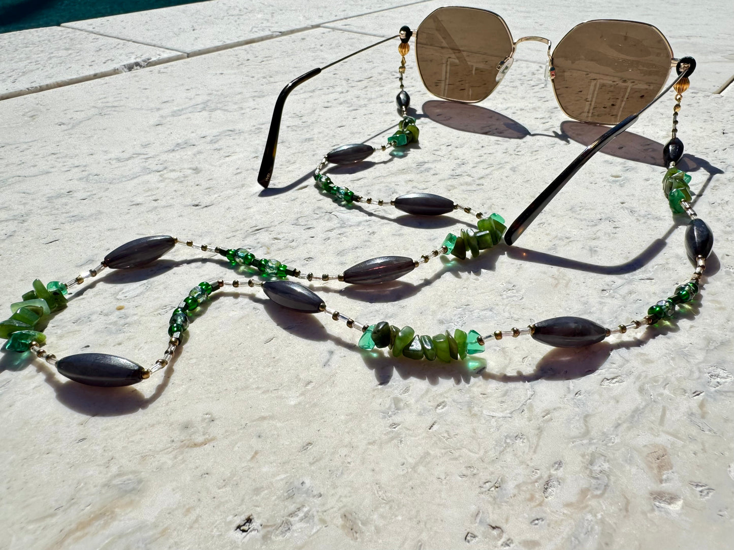 "Palm of Your Hand" Sunglasses Chain