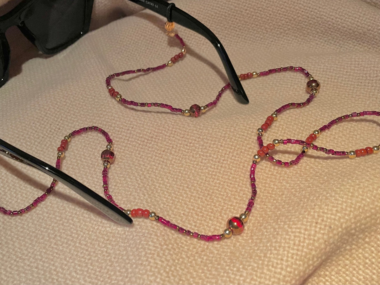 "Lil' Red Riding Hood" Sunglasses Chain
