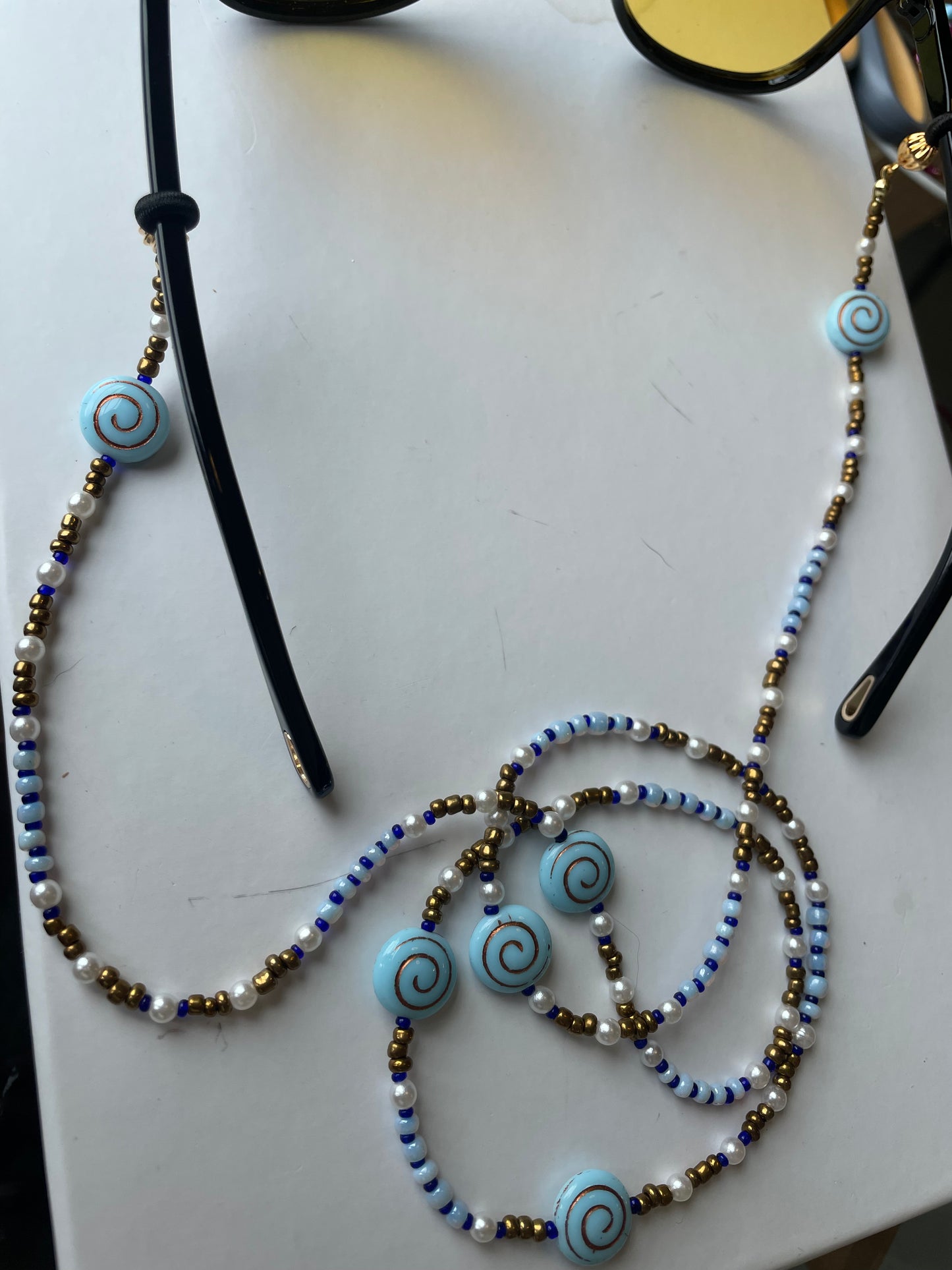 Groovin' the Night Away Sunglasses Chain