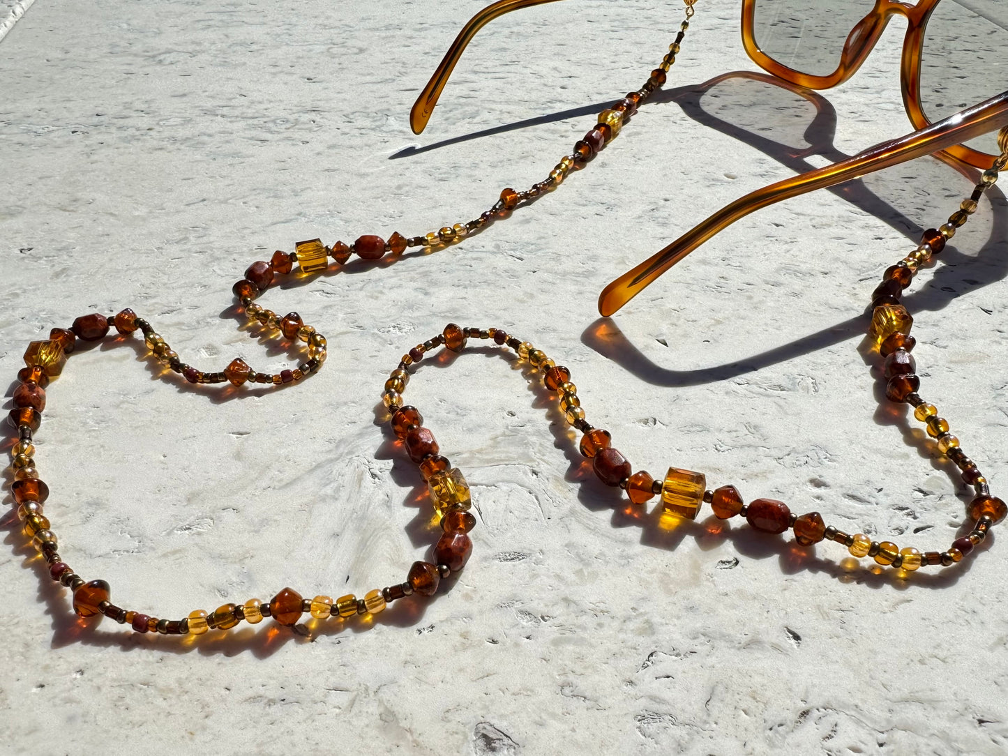 "Everybody Loves The Sunshine" Sunglasses Chain