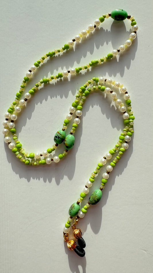 "Feel the Groove" Sunglasses Chain