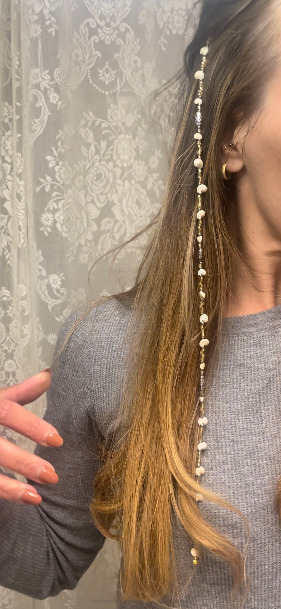 Under The Boardwalk Hair Chain (17")